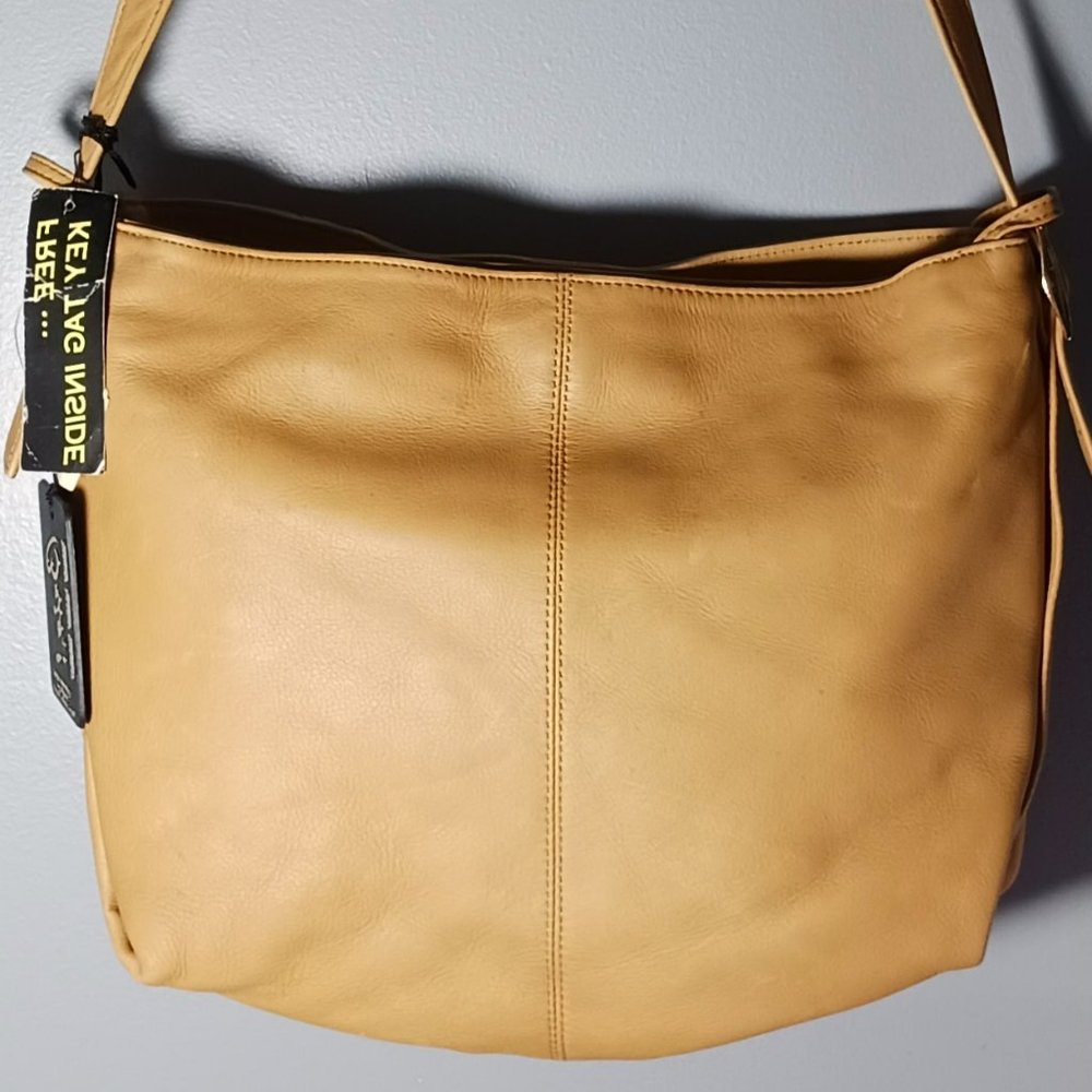 VINTAGE BRIO  GENUINE LEATHER